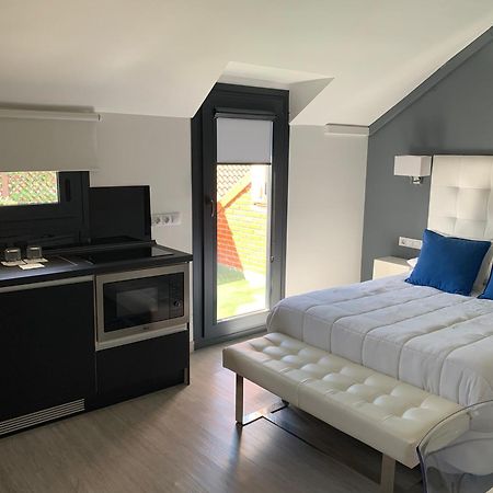 Hostal El Rocio Paracuellos de Jarama Exterior foto